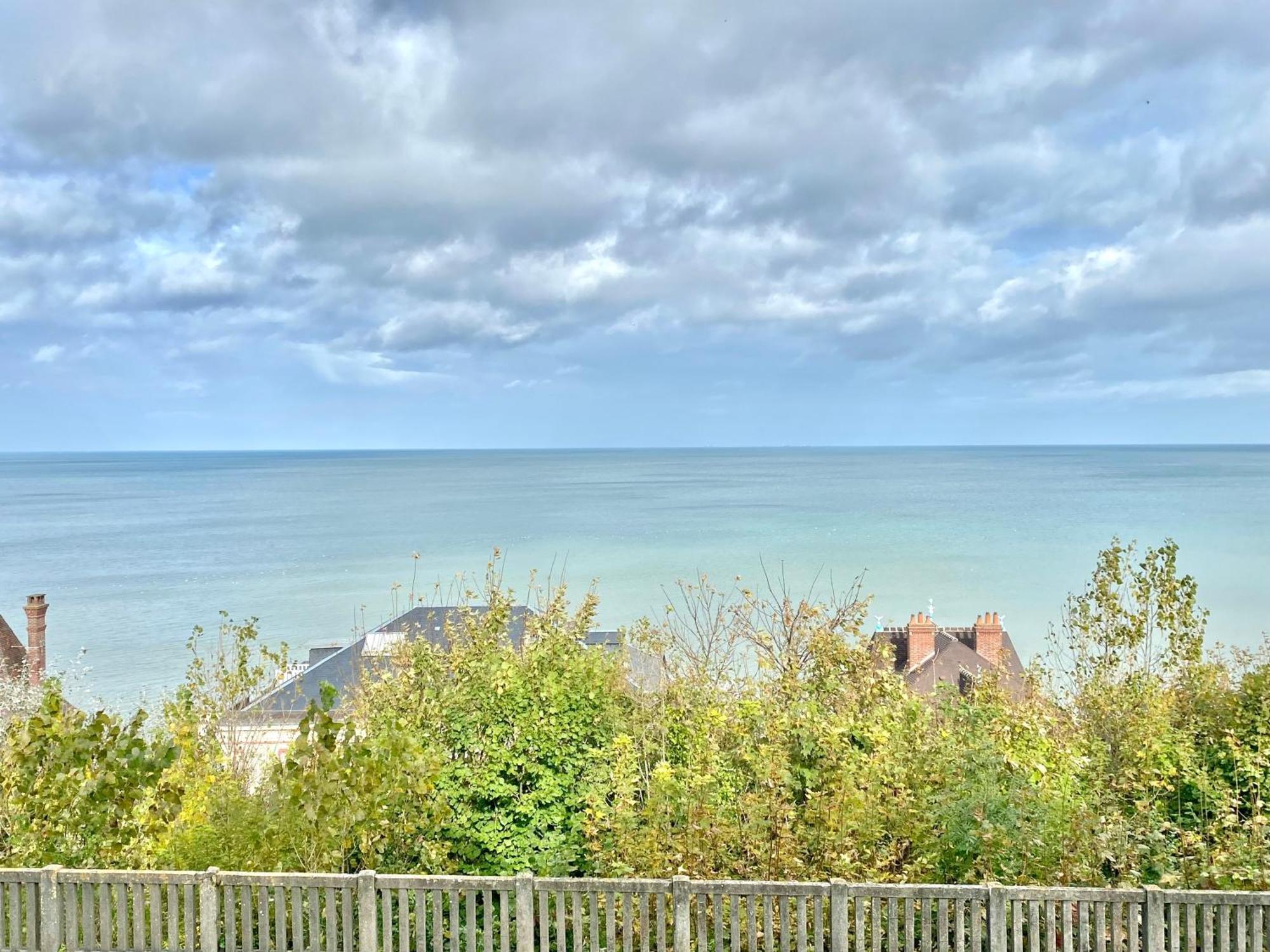 Lesparisnormands - Pleine Vue Mer - Centre Et Plage A 3Mn Villers-sur-Mer Exterior photo